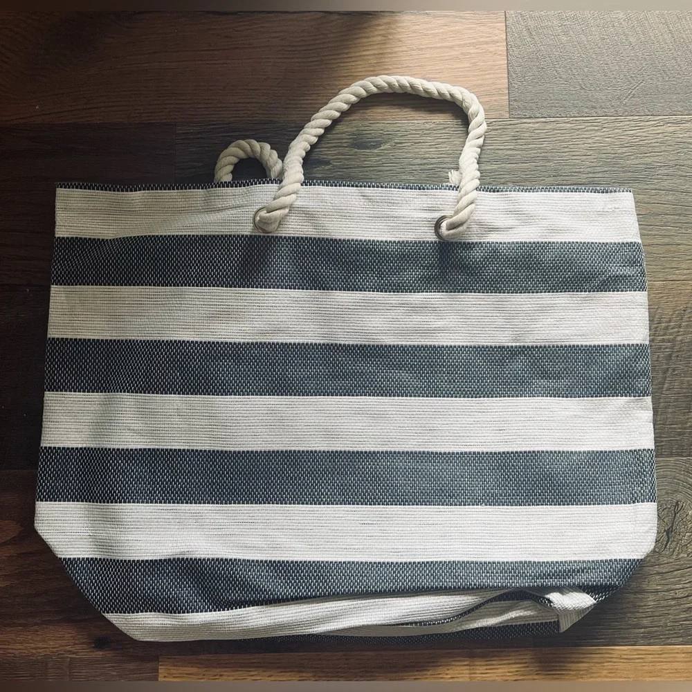 Flamingo 🦩 Large Beach Tote Bag Nautical Rope Handles Zippered Accessory Bag - Picture 3 of 8